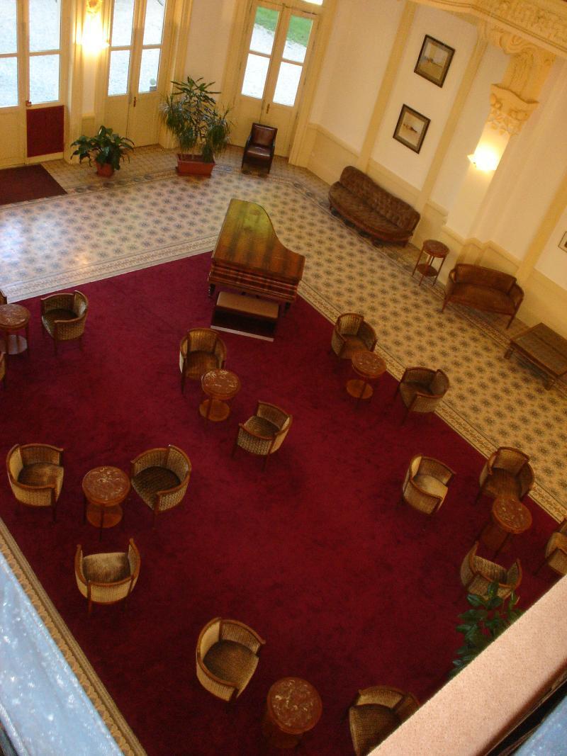 Terres De France - Appart'Hotel Le Splendid Алвар Екстериор снимка