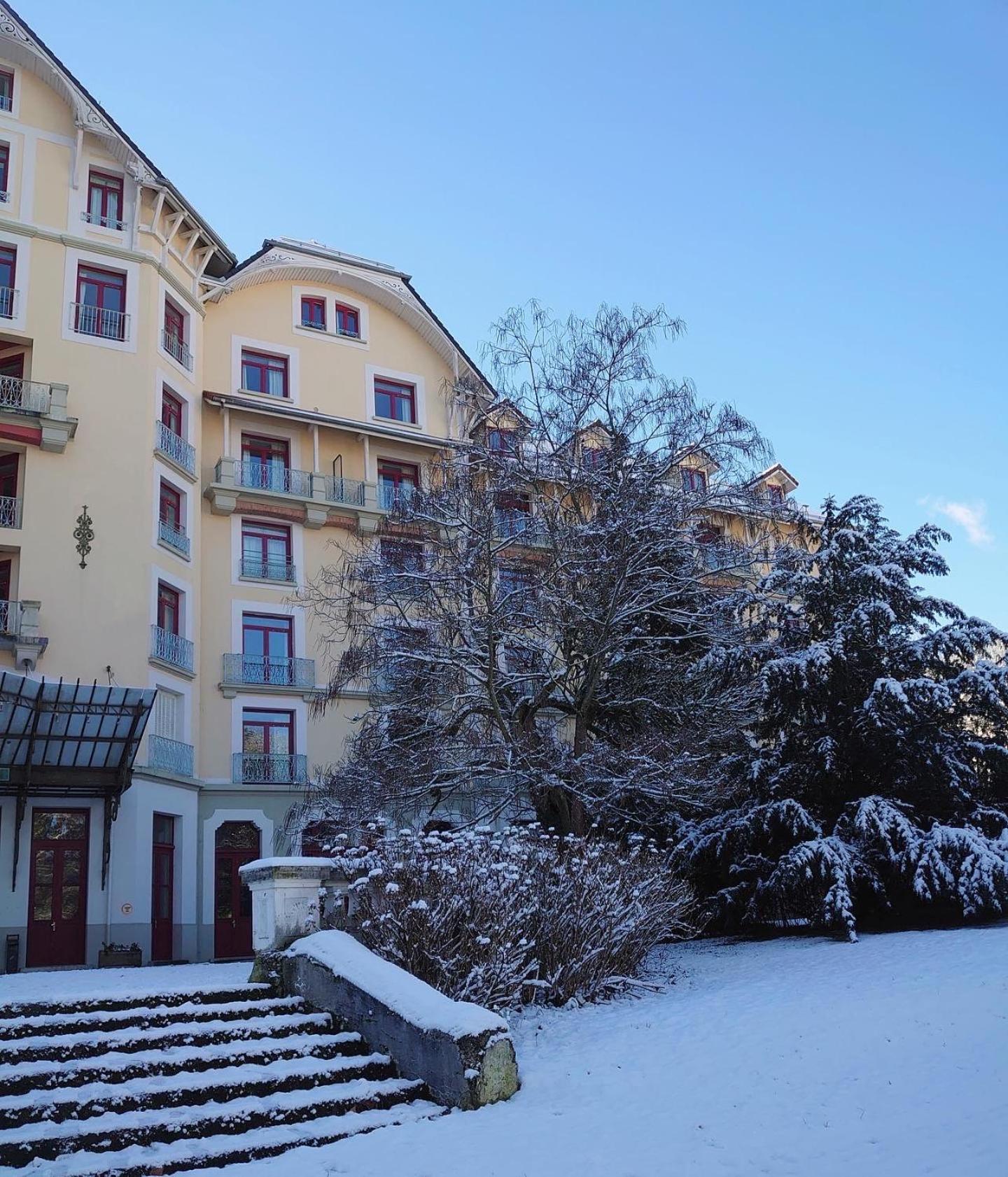 Terres De France - Appart'Hotel Le Splendid Алвар Екстериор снимка