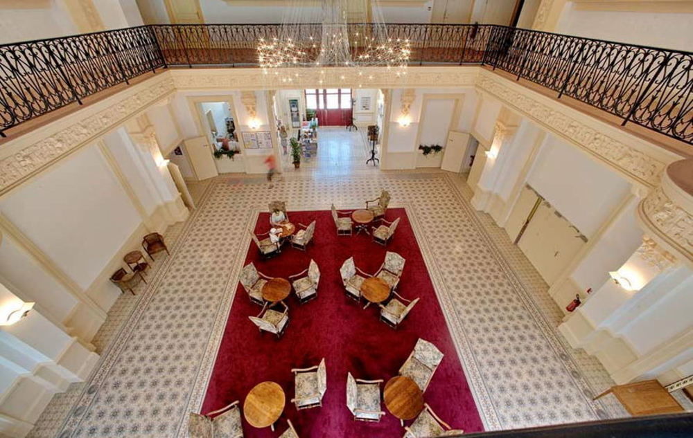 Terres De France - Appart'Hotel Le Splendid Алвар Екстериор снимка