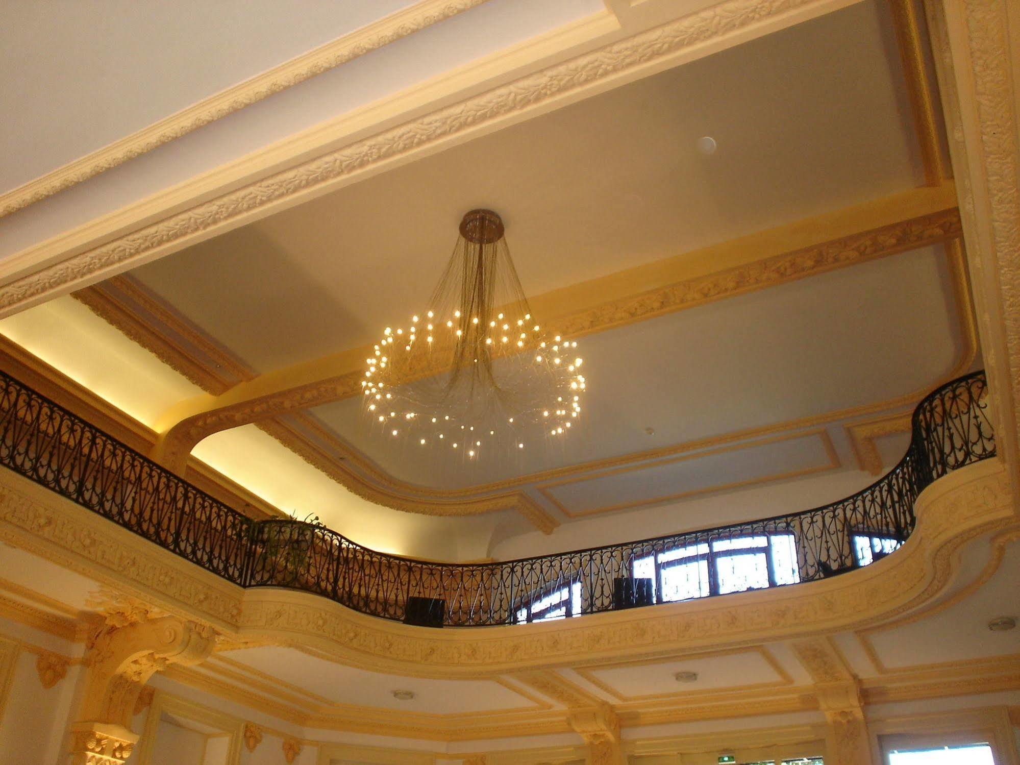 Terres De France - Appart'Hotel Le Splendid Алвар Екстериор снимка